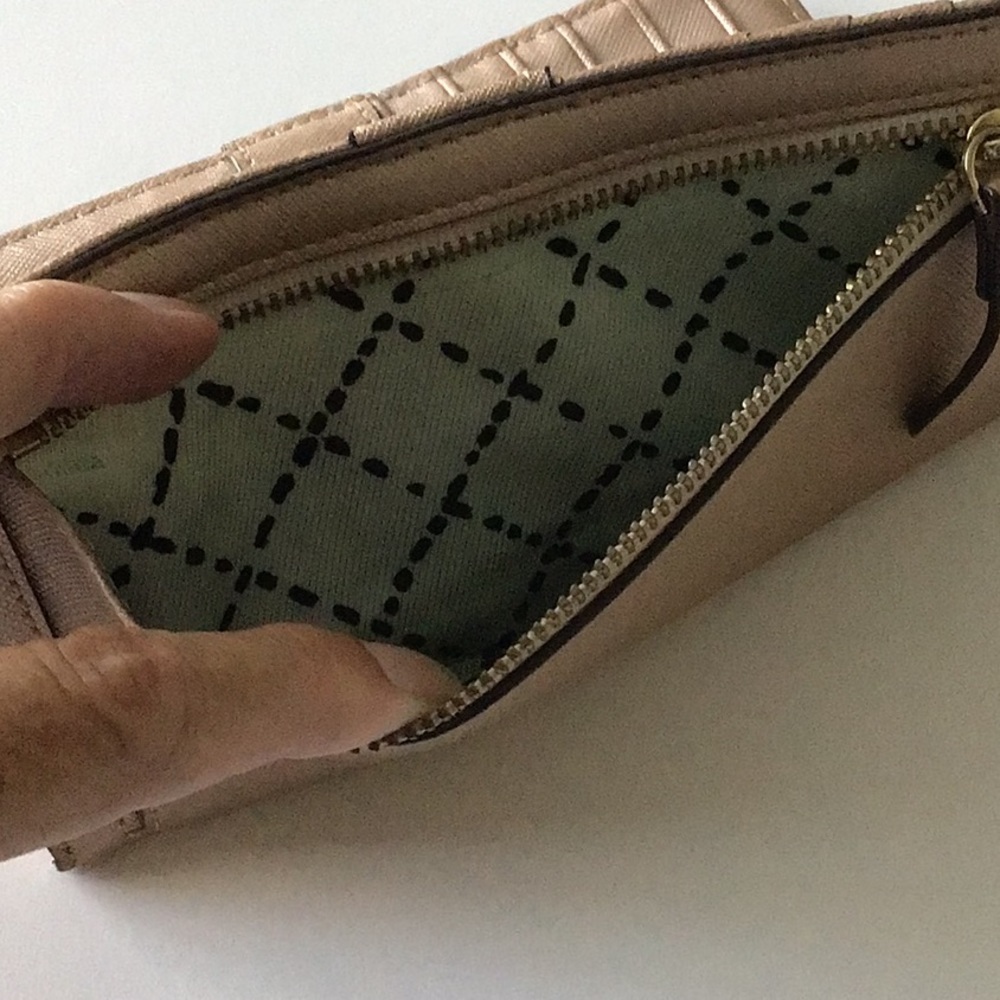 Kate Spade Wallet - Picture 4 of 5